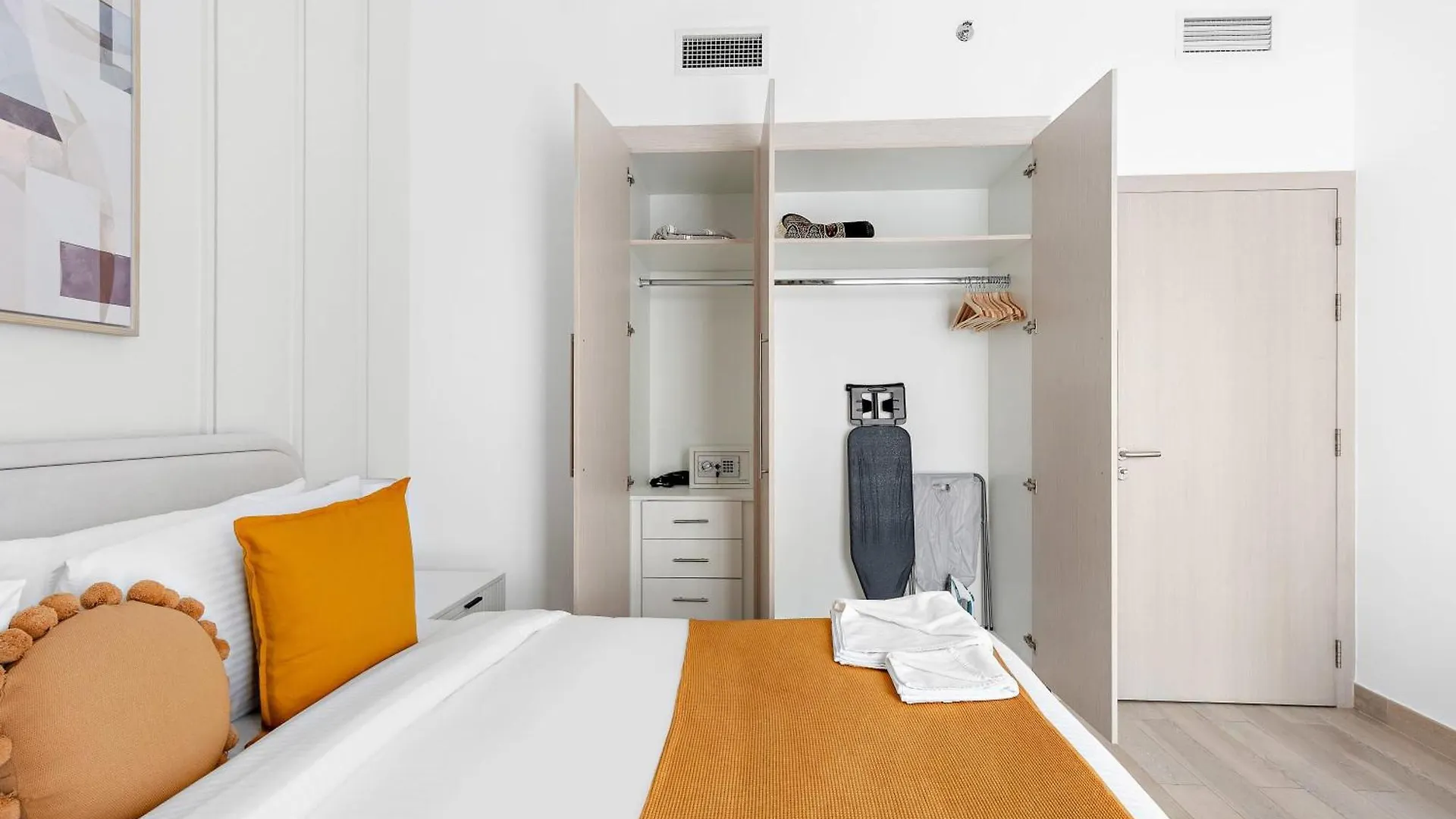 Silkhaus Yas Marina Chic 1Bdr Close To Yas Canal Αμπού Ντάμπι 0*,